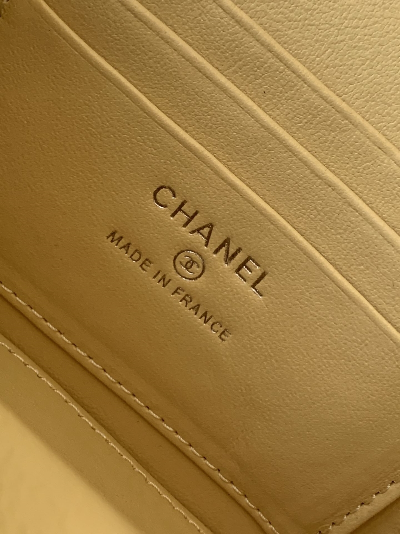 Ch**el cosmetic bags